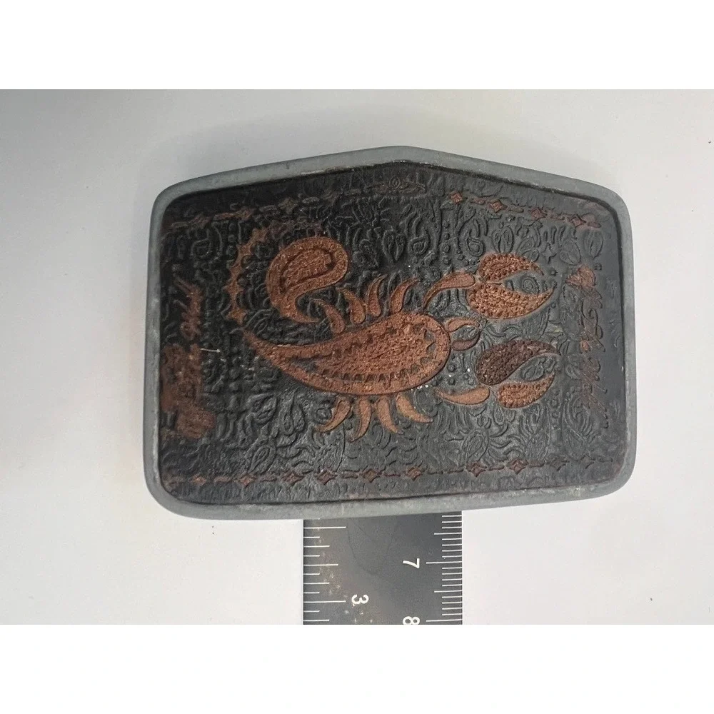 Vintage Belt Buckle Off the Wall Mens Black Brown Scorpion Paisley Tooled Look‎